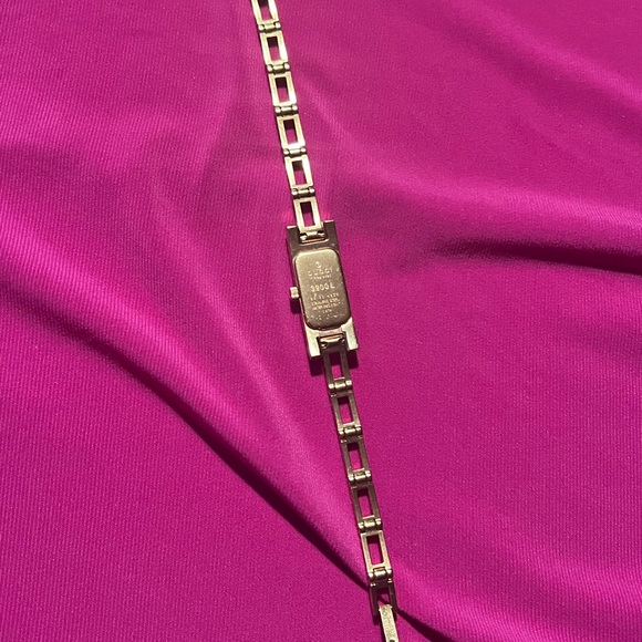 Gucci 3900L gold watch-stainless steel-water resistant main image 4